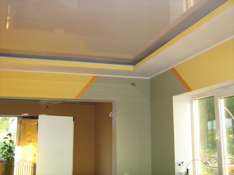 Монтаж пвх панелей на потолок