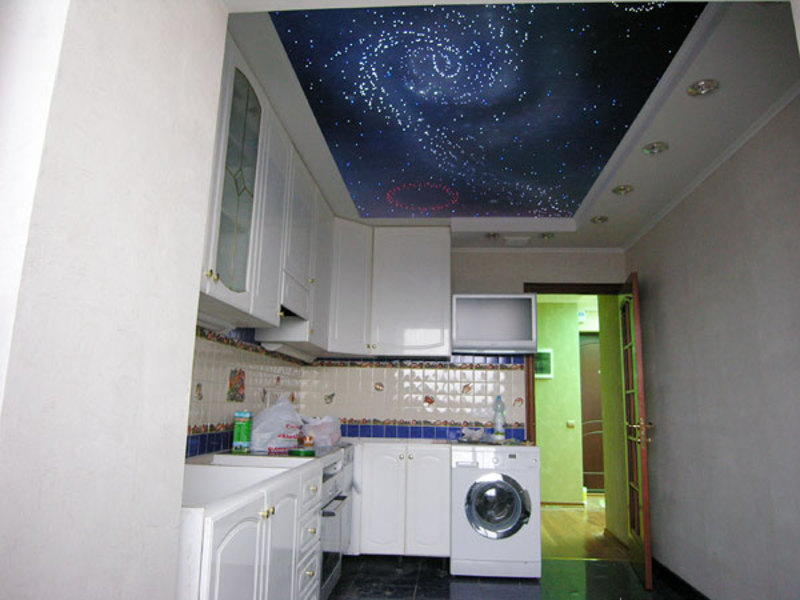 Звездное небо в интерьере кухни