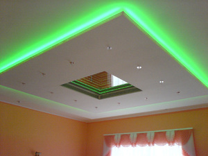 Неоновые потолки из светодиодов